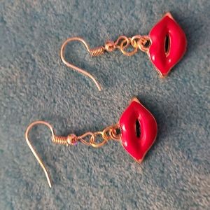 Lip & Kisses Earrings